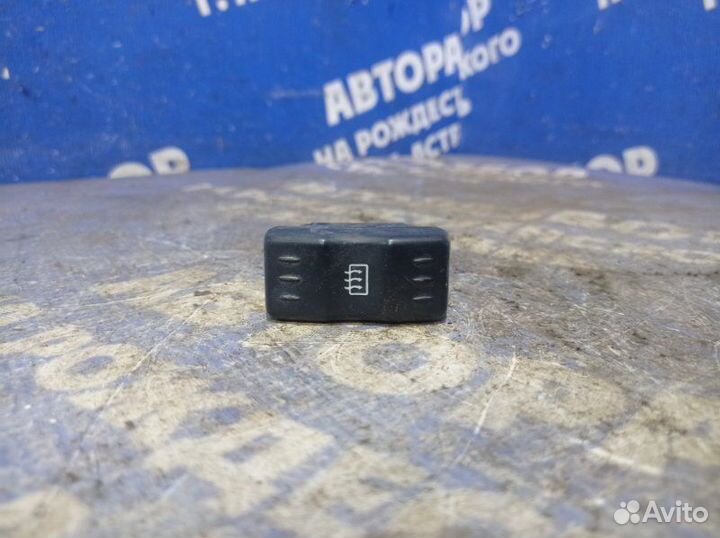 Кнопка обогрева заднего стекла Renault Logan 1