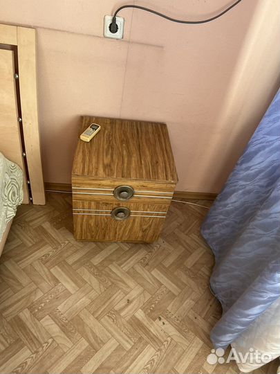 Тумбы прикроватные