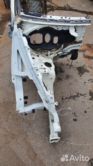 Лонжерон передний правый Porsche Cayenne 958 2011