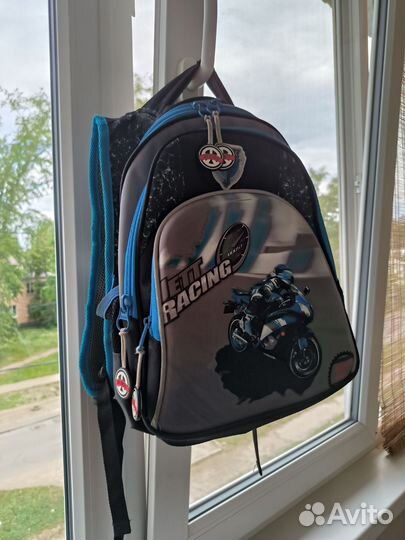 Портфель школьный для мальчика