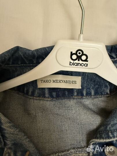 Джинсовая куртка tako mekvabidze