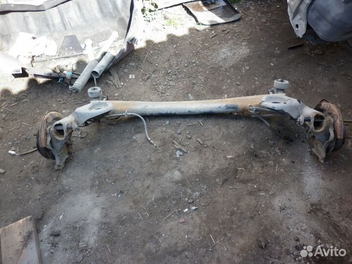 Задняя балка тойота ипсум