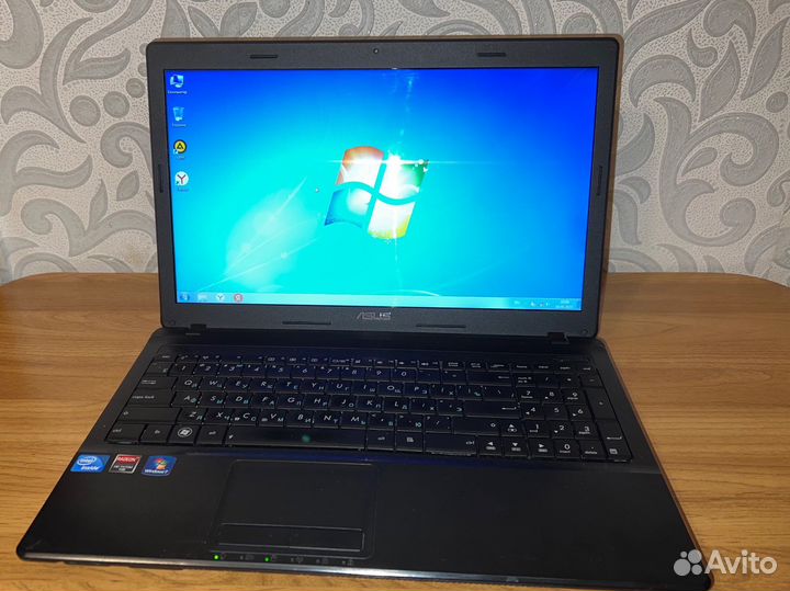 Ноутбук asus
