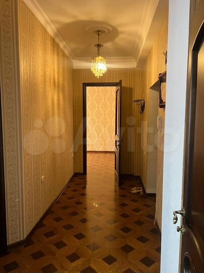 2-к. квартира, 70 м², 6/9 эт.