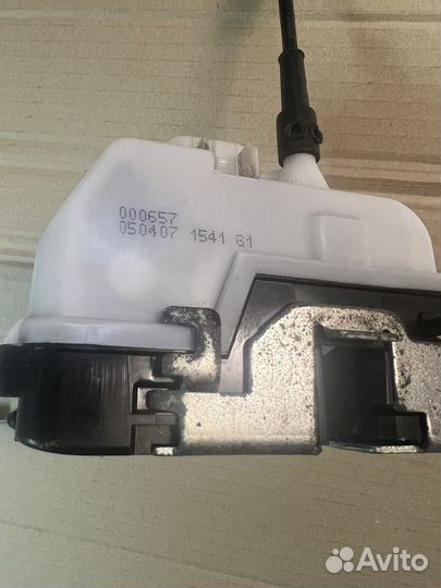 Замок задней левой двери Renault Laguna 2