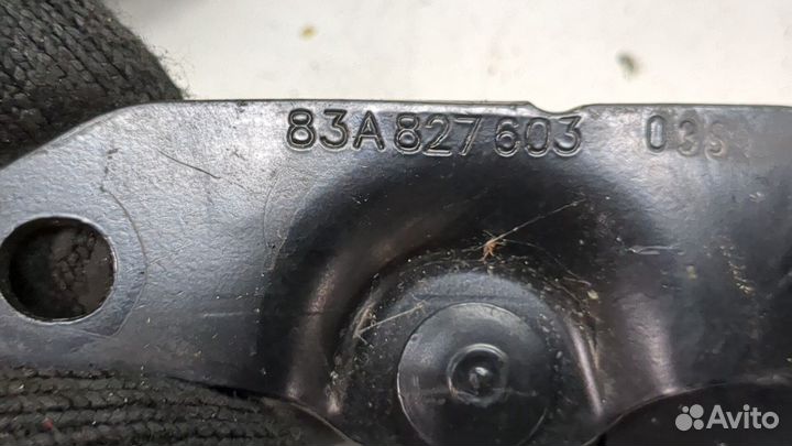 Амортизатор крышки багажника левый Audi Q3 2018