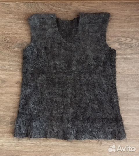 Жилет безрукавка из пуха козы р.46-48