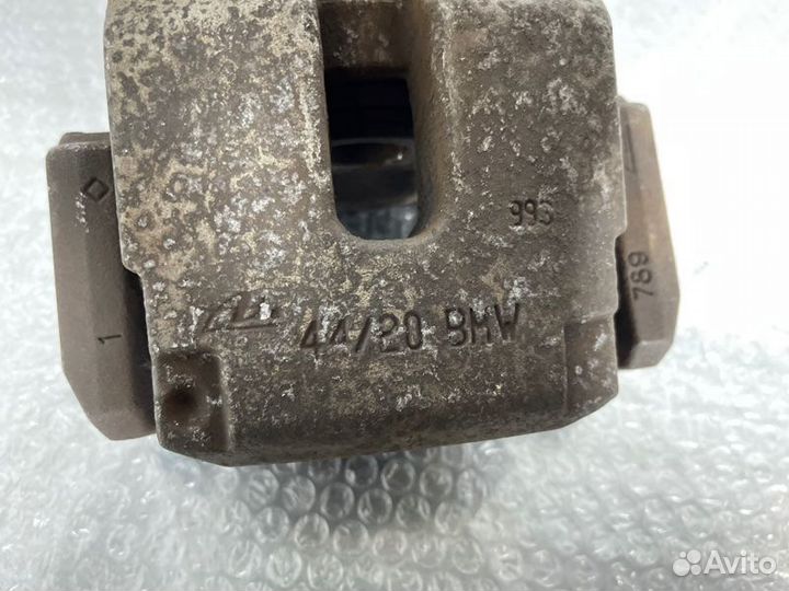 Суппорт тормозной задний левый Bmw X5 E70 N55B30