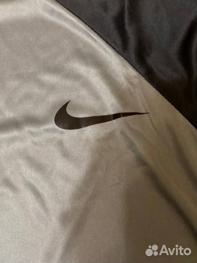 Лонгслив nike