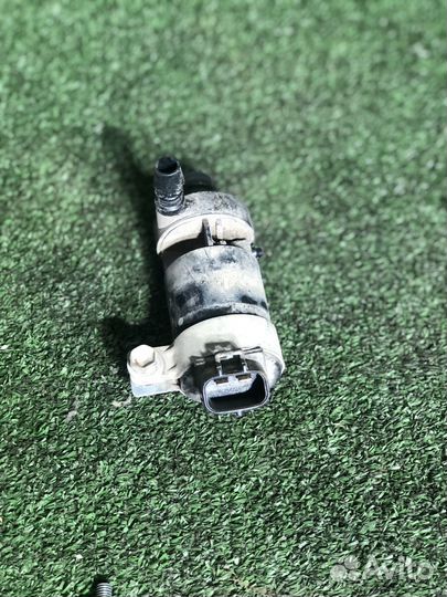 Моторчик омывателя фар toyota rav4 xa10