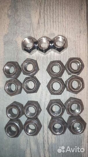 Колесные гайки