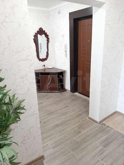 2-к. квартира, 52 м², 2/9 эт.