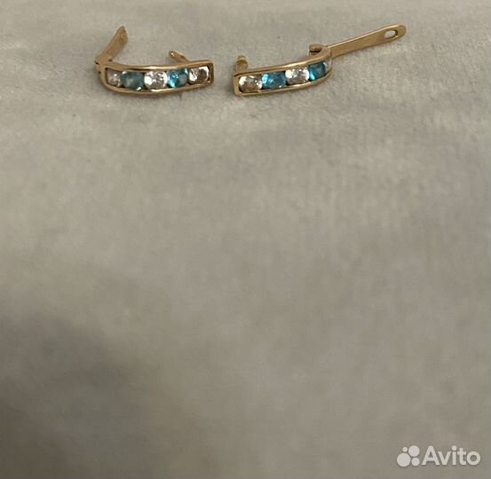 Золотые серьги.Цену можете предложить сами