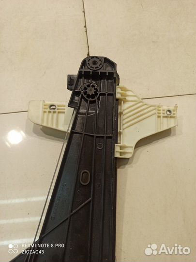 Стеклоподъёмник (задний, правый) (Peugeot 3008)