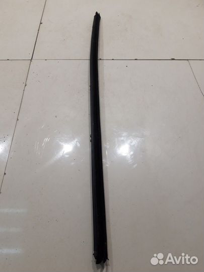 Уплотнитель стекла (передний, правый, внутренний)