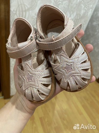 Босоножки для девочки
