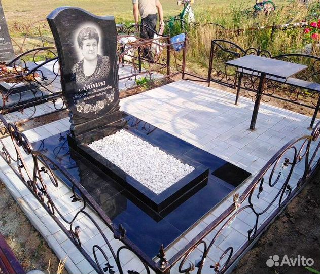 Памятники мраморные,гранитные под ключ