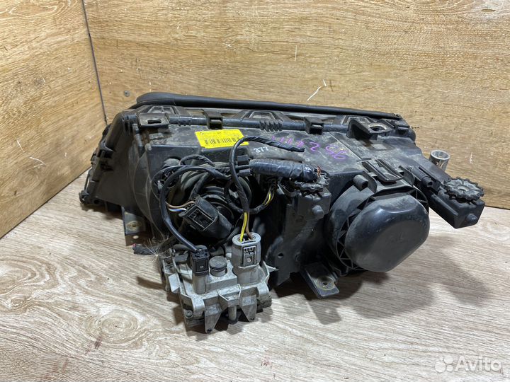 Комплект ксеноновых фар BMW E46 рестайлинг