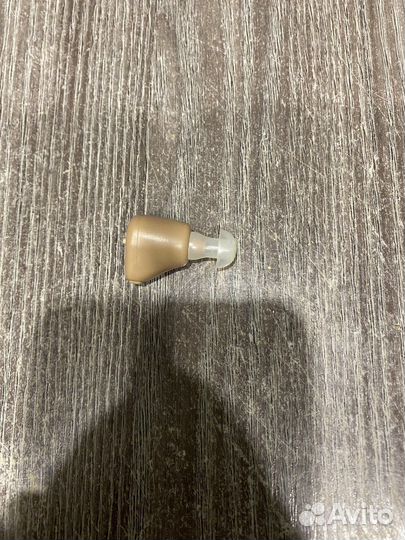 Слуховой аппарат новый