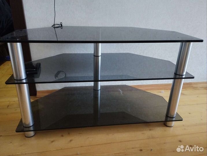 Стеклянная тумба под тв