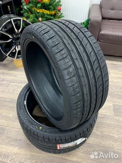 RoadX RXMotion U11 245/40 R20 98Y
