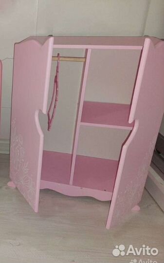 Шкаф для кукольной одежды