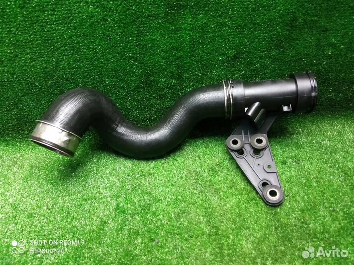 Патрубок Mercedes Benz W203 (2000-2006)