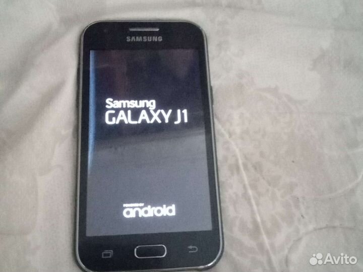 Телефон Samsung