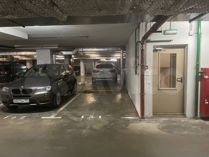 Машиноместо, 15 м²