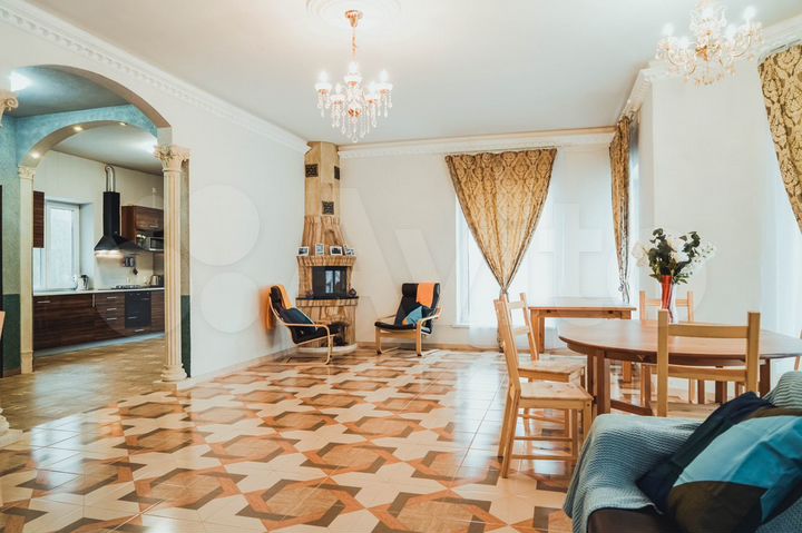 Коттедж 430 м² на участке 28 сот.