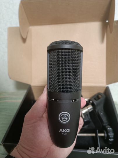Студийный микрофон AKG P120