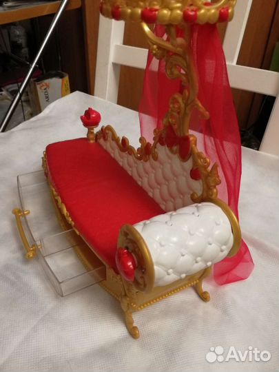 Мебель монстр хай