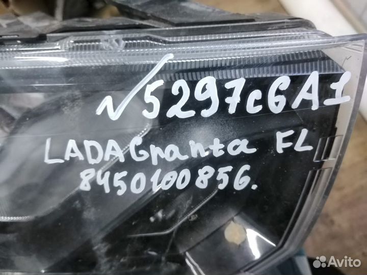 Фара правая LADA Granta 2018