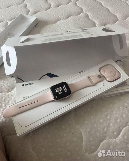 Apple Watch 6 44mm gold Витринные,Магазин