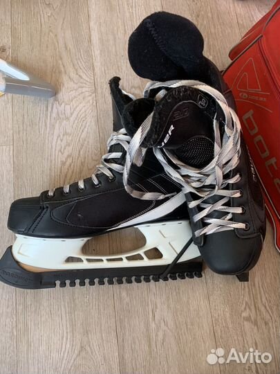 Хоккейные коньки bauer