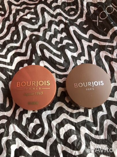 Bourjois румяна скульптор