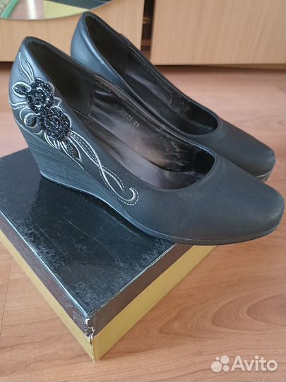 Туфли женские 39 размер
