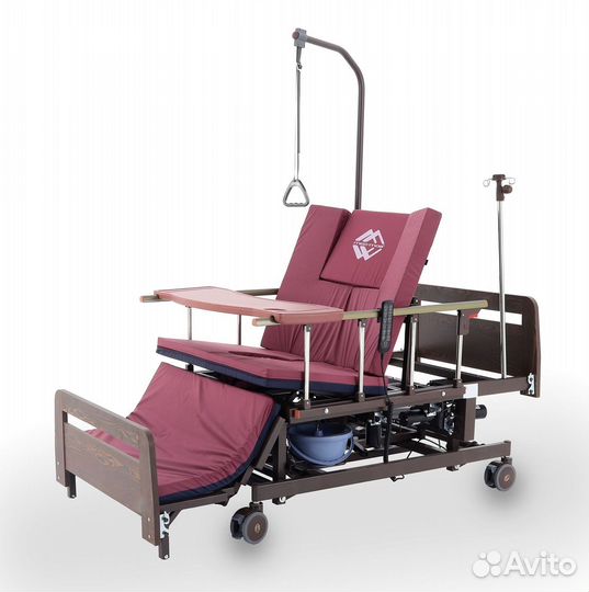 Медицинская кровать для инвалидов