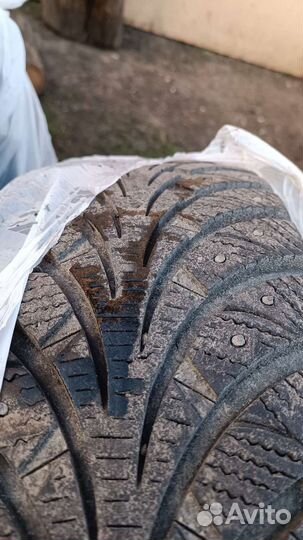 Sava Eskimo Stud 215/65 R16