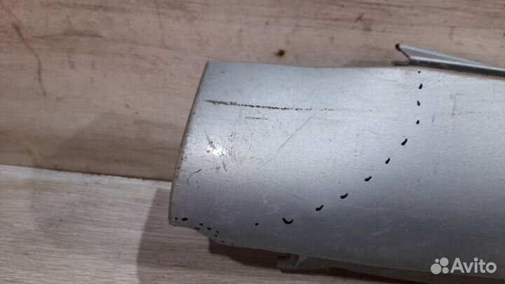 Накладка порога правая правая Toyota Avensis С