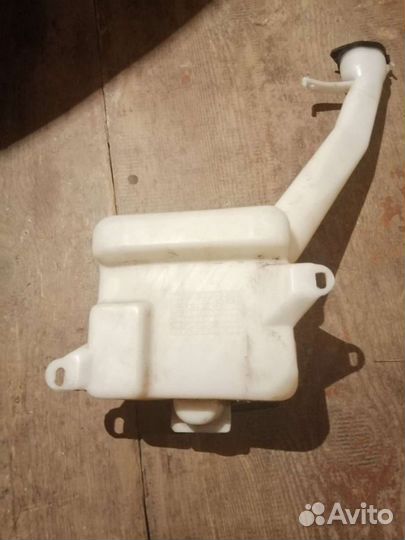 Бачок омывателя лобового стёкла geely mk