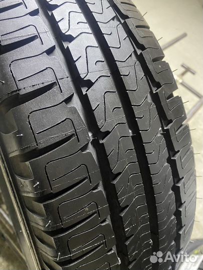 Michelin Agilis Camping 215/70 R15C