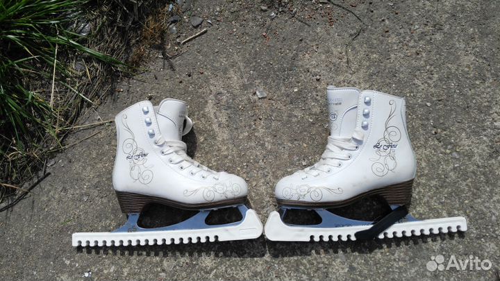 Коньки детские р.33