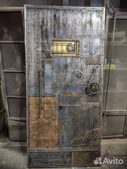 Дверь входная металлическая новая