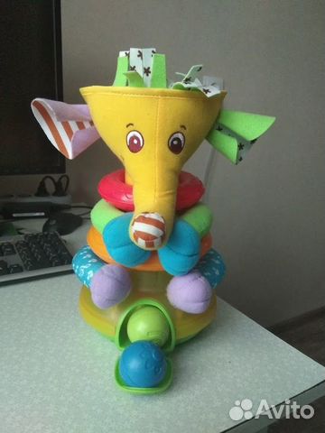 Музыкальная пирамидка Слоник с шариками Tiny Love