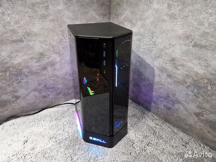 SFF игровой компьютер Ryzеn 5 5600x/RTX 4060/16GB