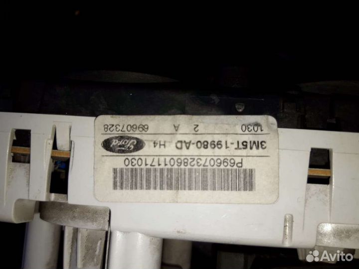 Блок управления печкой Форд Фокус 2