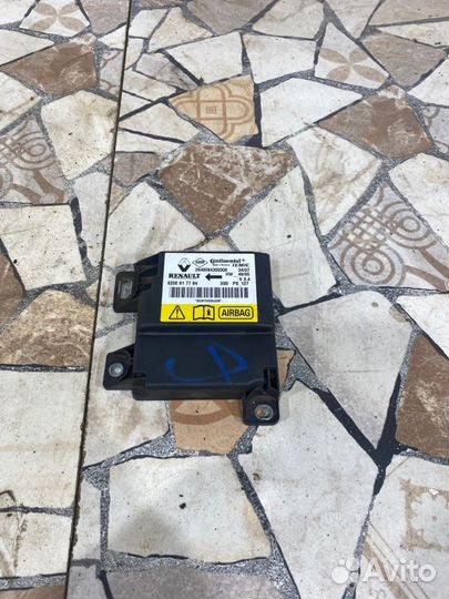 Блок управления SRS Renault Logan седан 1.4