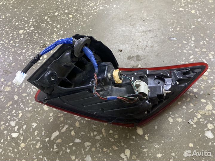 Стоп сигнал Б/У DB2R51160