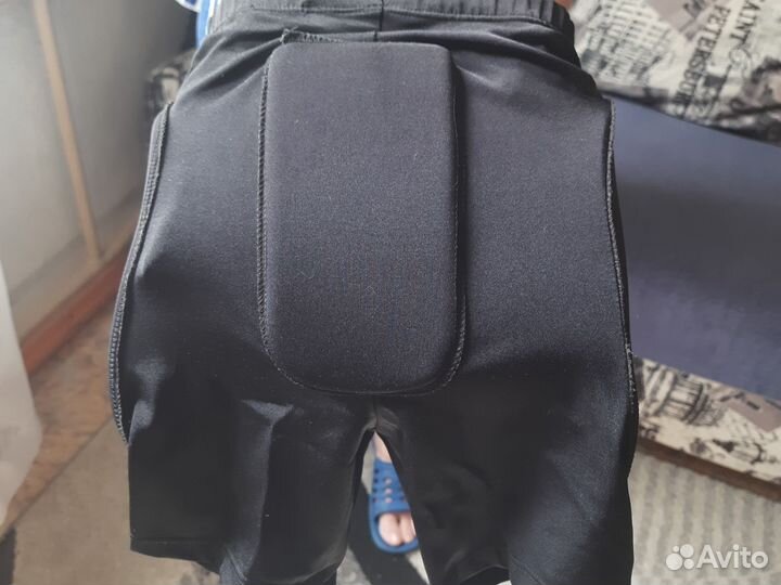 Детская защита для фигурного катания(копчик)